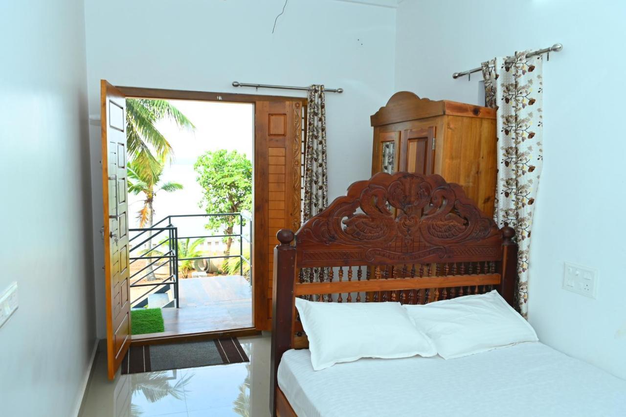 Ferienwohnung Kayalvarath Paradise Mundrothuruth Exterior foto